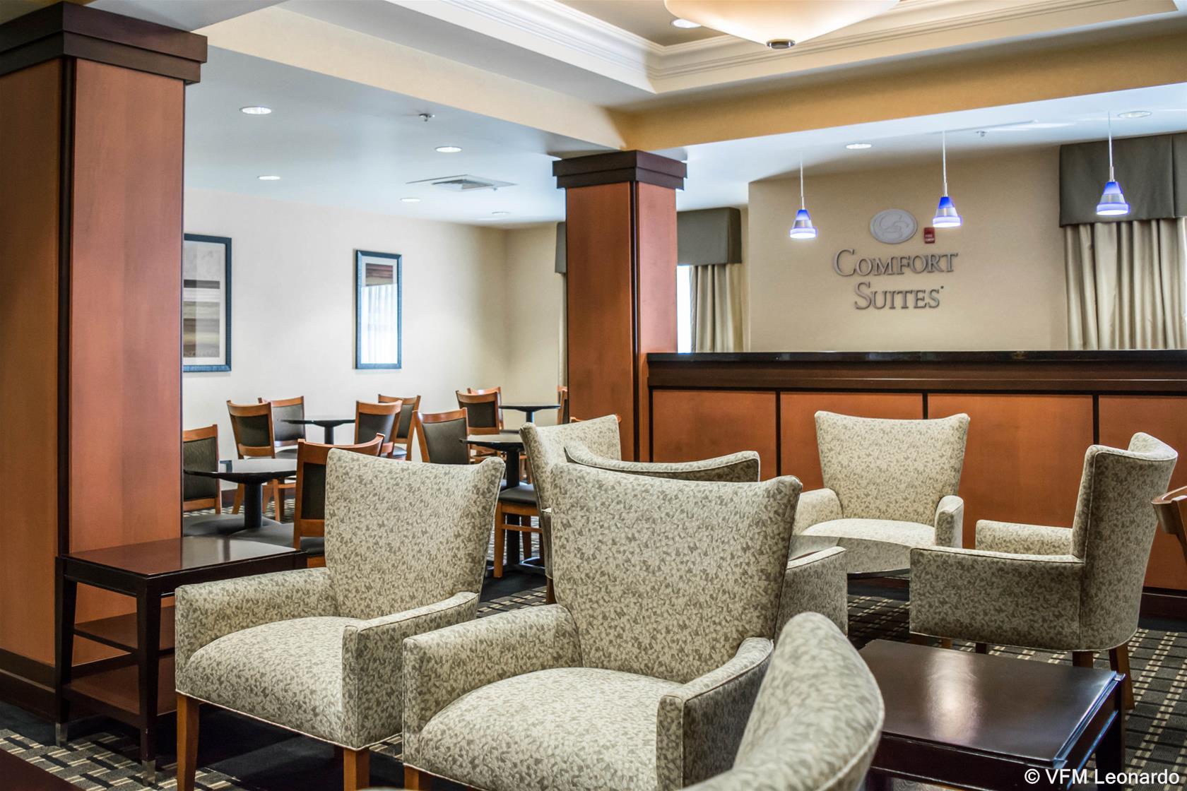 Comfort Suites Vero Beach I-95 Bagian luar foto