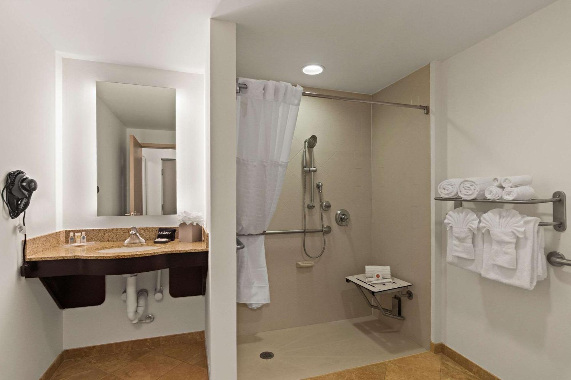 Comfort Suites Vero Beach I-95 Bagian luar foto
