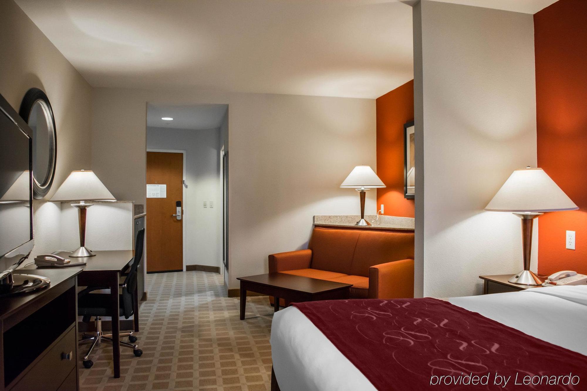 Comfort Suites Vero Beach I-95 Bagian luar foto